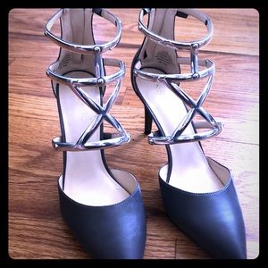 Nine West Heels! Great for a night out.